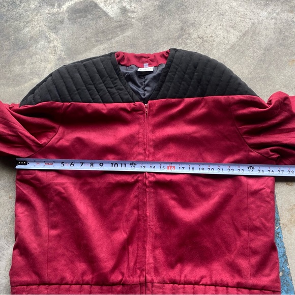 Vintage 2005 Star Trek Anovos Picard’s Command Jacket EUC Cosplay - Picture 7 of 9